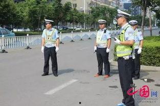 定远交警吃瓜事件视频,网络热议背后的真相与反思