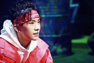 易烊千玺吃瓜歌曲视频大全,趣味横生，笑料连连